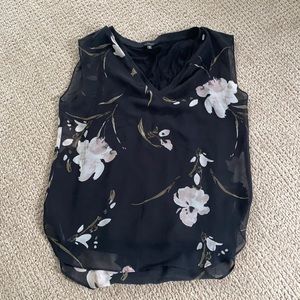 Short sleeves dressy blouse